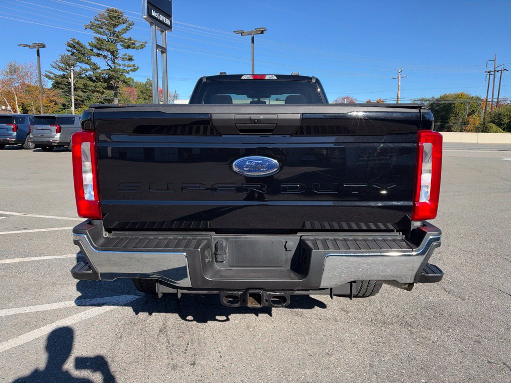 Used 2024 Ford F250 XLT AWD/4WD image 5