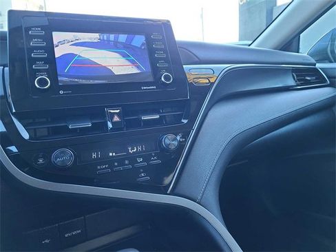 Used 2023 Toyota Camry SE image 27