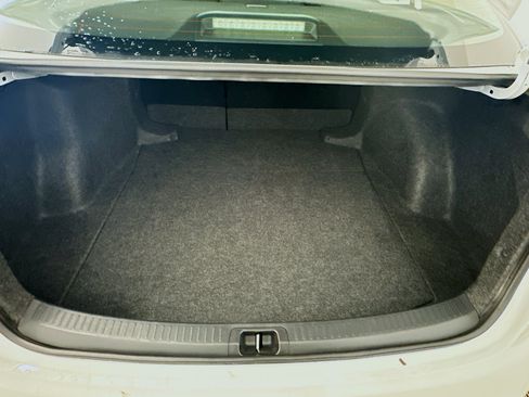 Used 2025 Toyota Corolla LE FWD image 30