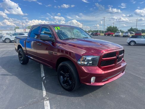 Used 2017 RAM 1500 Express w/ Express Value Package RWD image 6