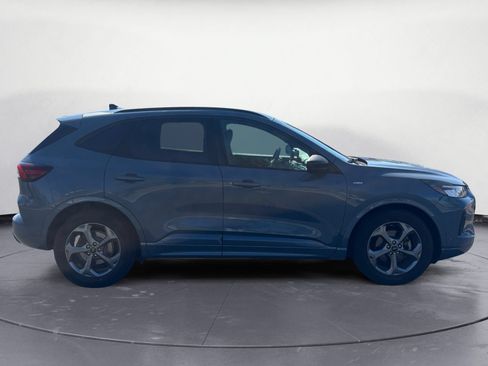 Used 2023 Ford Escape ST-Line FWD image 6
