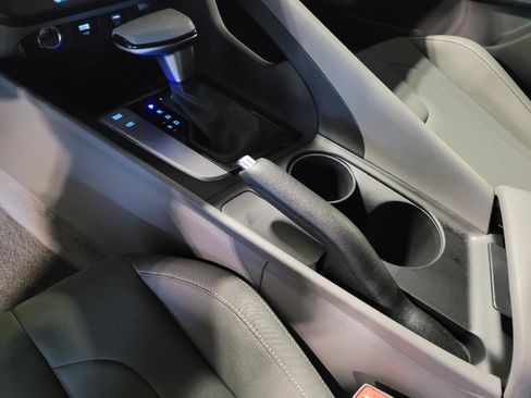 Used 2024 Hyundai Elantra SEL image 26