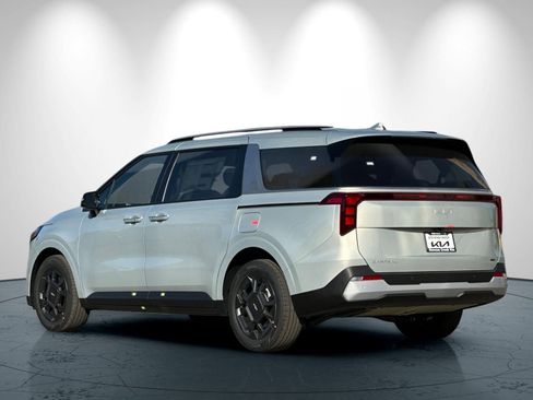 New 2026 Kia Carnival EX FWD image 6