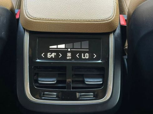 Used 2016 Volvo XC90 T6 Momentum w/ Momentum Plus Package image 64