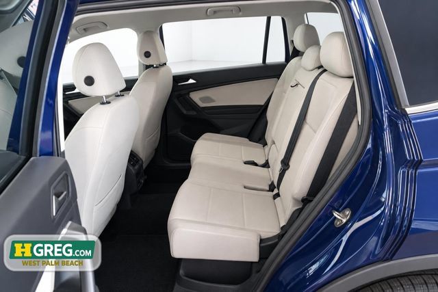 Used 2021 Volkswagen Tiguan SE AWD/4WD image 8