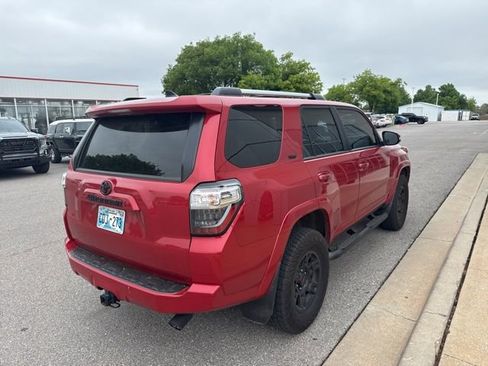 Used 2021 Toyota 4Runner SR5 Premium w/ Moonroof Package AWD/4WD image 3
