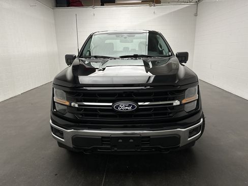 Used 2024 Ford F150 XLT AWD/4WD image 3