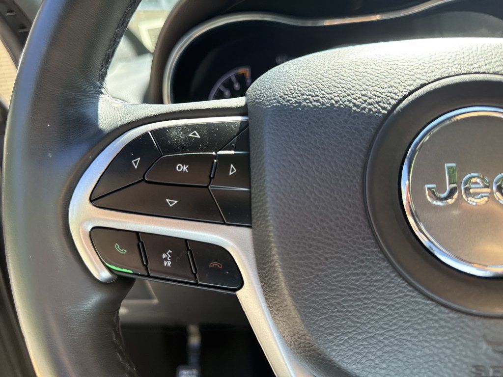 Used 2019 Jeep Grand Cherokee Limited w/ Luxury Group II AWD/4WD image 24
