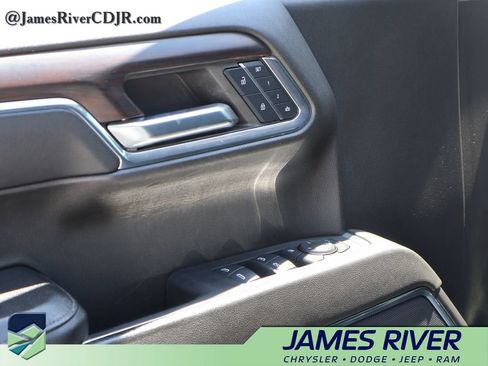 Used 2024 GMC Sierra 1500 SLT AWD/4WD image 21