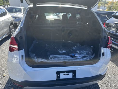 Used 2026 BMW X3 xDrive30 w/ Premium Package image 6