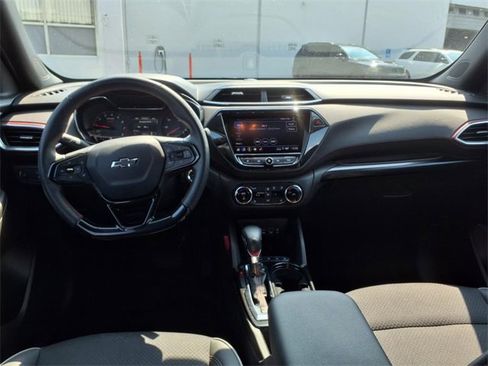Used 2023 Chevrolet TrailBlazer RS w/ Convenience Package image 12
