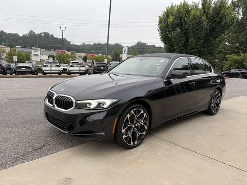 Used 2026 BMW 330i Sedan RWD image 4