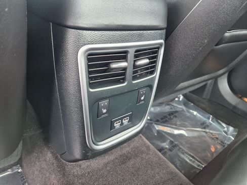 Used 2016 Dodge Charger R/T RWD image 38