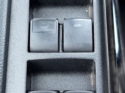 Used 2019 Toyota 4Runner TRD Off-Road Premium AWD/4WD image 17