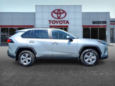 Used 2025 Toyota RAV4 XLE w/ Convenience Package FWD image 8