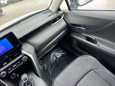 Certified 2024 Toyota Venza LE image 24