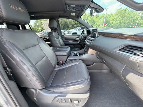 Used 2021 Chevrolet Suburban High Country AWD/4WD image 26