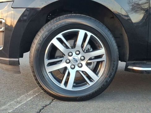 Certified 2023 Ford Expedition Limited image 29