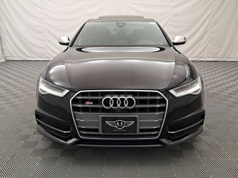 Used 2018 Audi S6 Prestige image 2