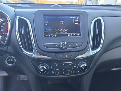 Used 2024 Chevrolet Equinox LT image 18