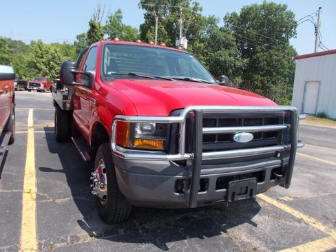Used 2006 Ford F350 XLT AWD/4WD image 2