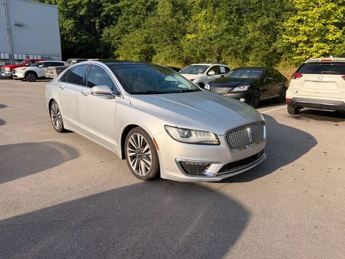Used 2017 Lincoln MKZ Reserve AWD/4WD image 3