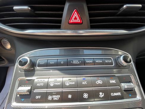 Used 2022 Hyundai Santa Fe Limited image 35