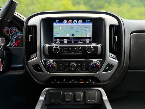 Used 2018 GMC Sierra 1500 SLE w/ SLE Value Package AWD/4WD image 20