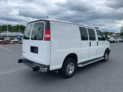 Used 2024 Chevrolet Express 2500 w/ Driver Convenience Package RWD image 5