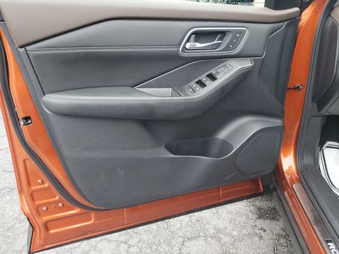 Certified 2023 Nissan Rogue Platinum image 17