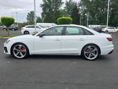 Used 2023 Audi A4 2.0T Premium Plus w/ Premium Plus Package AWD/4WD image 2