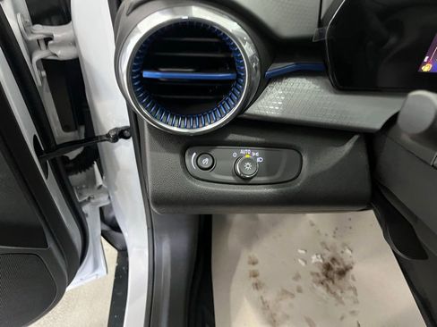 New 2026 Chevrolet Trax LT w/ Driver Confidence Package image 12