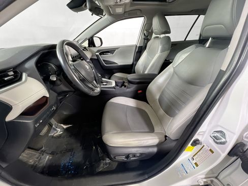 Used 2020 Toyota RAV4 Limited w/ All Weather Liner Package AWD/4WD image 21
