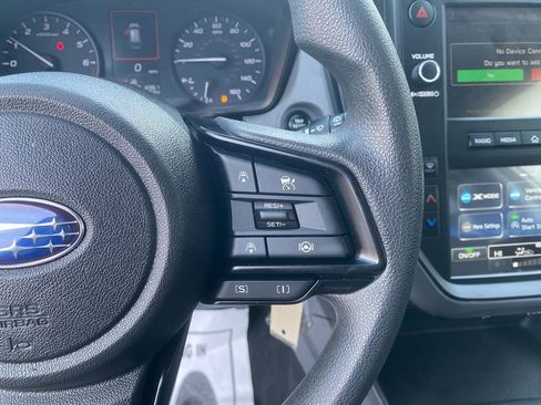 Used 2024 Subaru Crosstrek 2.0i image 17