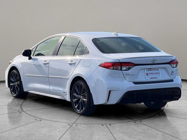 Certified 2026 Toyota Corolla SE w/ SE Premium Package AWD/4WD image 4