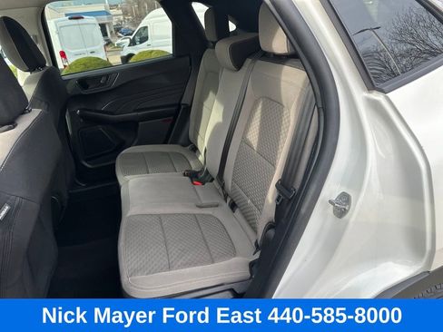 Used 2022 Ford Escape SE w/ Cold Weather Package image 17