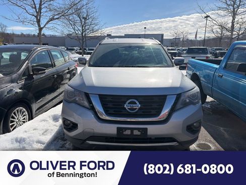 Used 2018 Nissan Pathfinder SV w/ SV Tech Package image 1