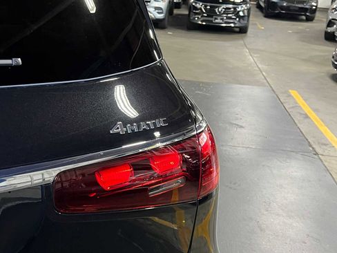 New 2026 Mercedes-Benz GLS 580 4MATIC image 16