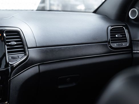 Used 2019 Jeep Grand Cherokee High Altitude image 14