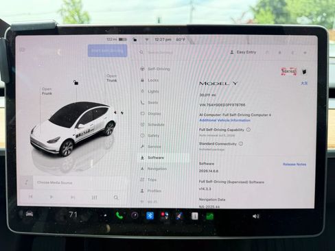 Used 2023 Tesla Model Y 2WD image 21