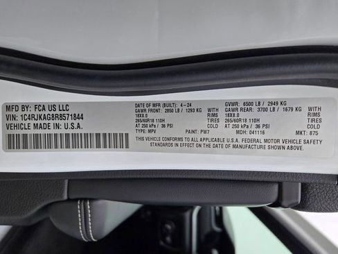 Used 2024 Jeep Grand Cherokee L Altitude image 35