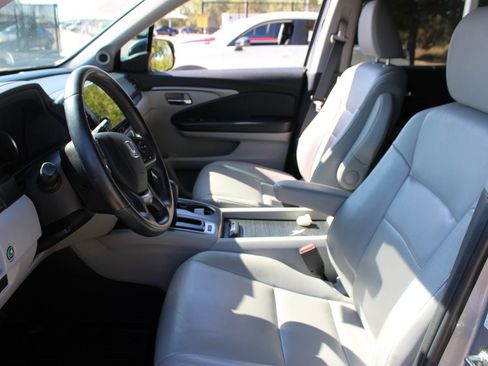 Used 2020 Honda Pilot EX-L image 9