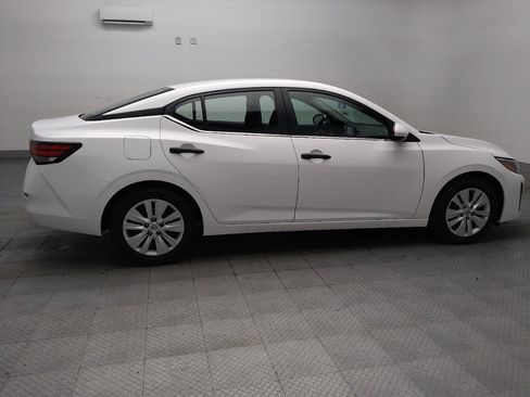 Used 2025 Nissan Sentra S FWD image 10