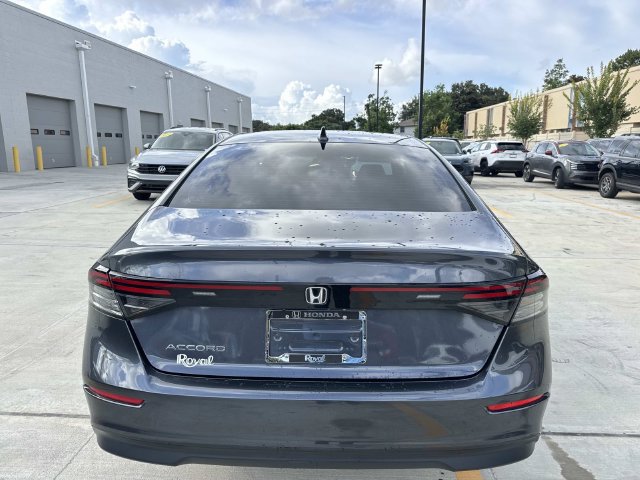 Used 2023 Honda Accord EX image 6