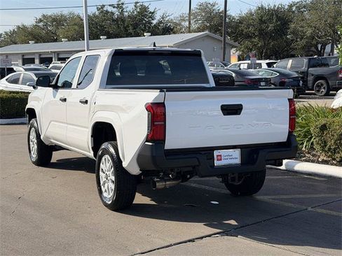 Certified 2025 Toyota Tacoma SR image 5