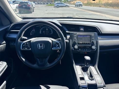 Used 2019 Honda Civic LX image 7