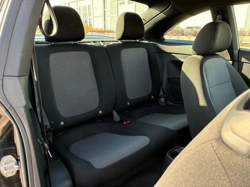 Used 2017 Volkswagen Beetle 1.8T S image 16