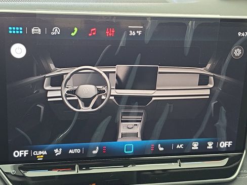 New 2026 Volkswagen Tiguan SE image 24