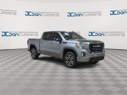 Used 2021 GMC Sierra 1500 AT4 w/ AT4 Preferred Package AWD/4WD image 2