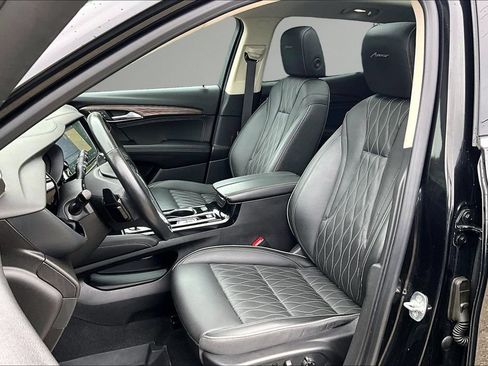 Used 2021 Buick Envision Avenir AWD/4WD image 22